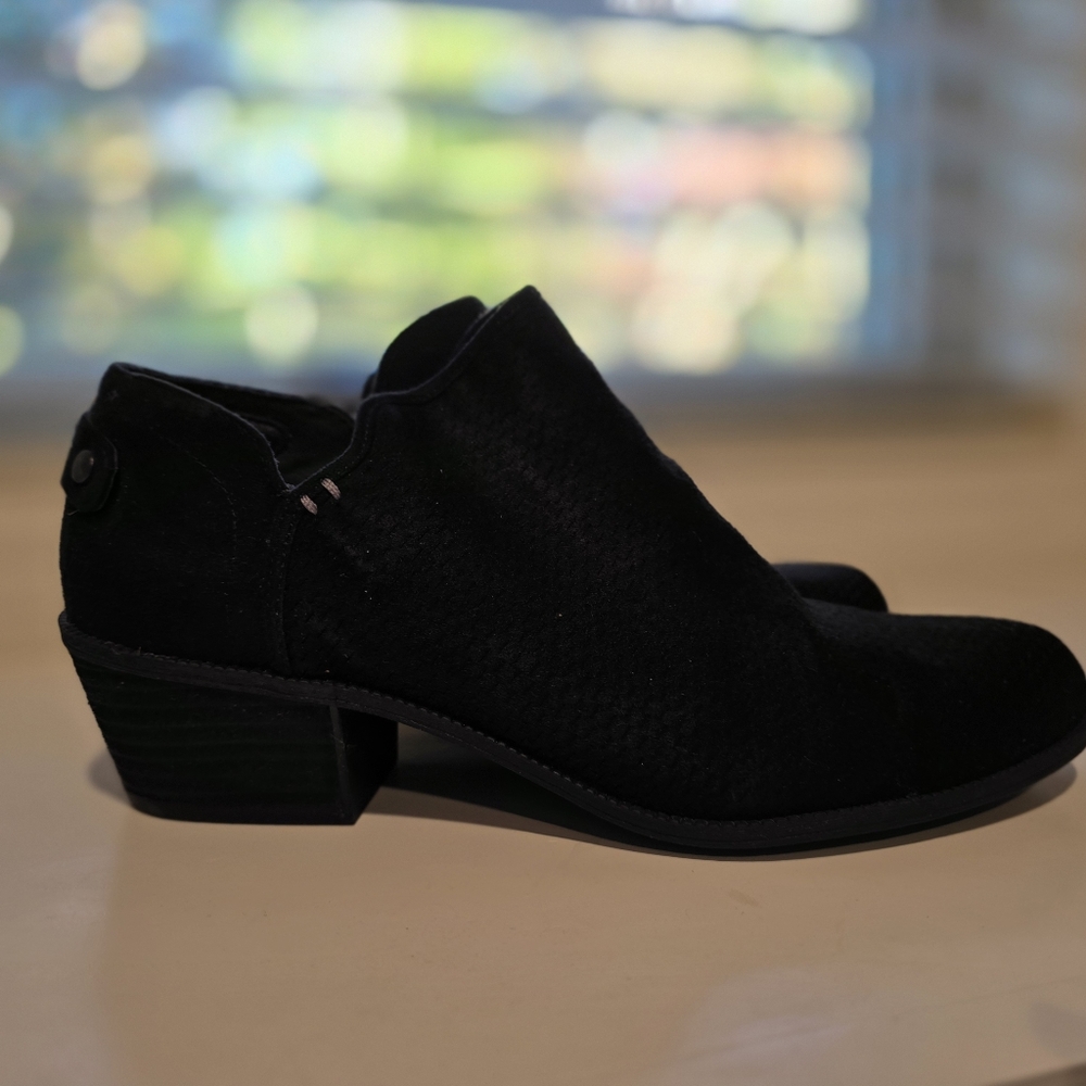 Dr. Scholl's Suede Black Ankle Booties